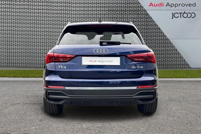 AUDI Q3 Photo 7