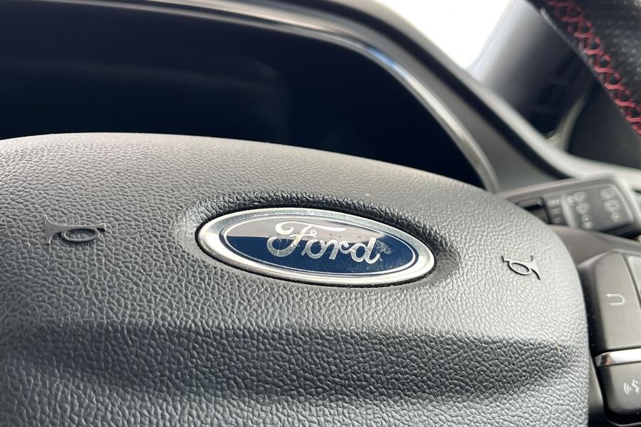 Ford Focus Photo autoimg-10660736913867f0764df8f3cc21d498b0a6d8d3.jpg