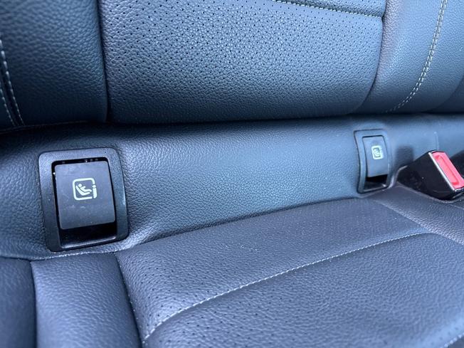 MERCEDES-BENZ Glc Photo 24