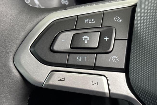 VOLKSWAGEN Polo Photo 16