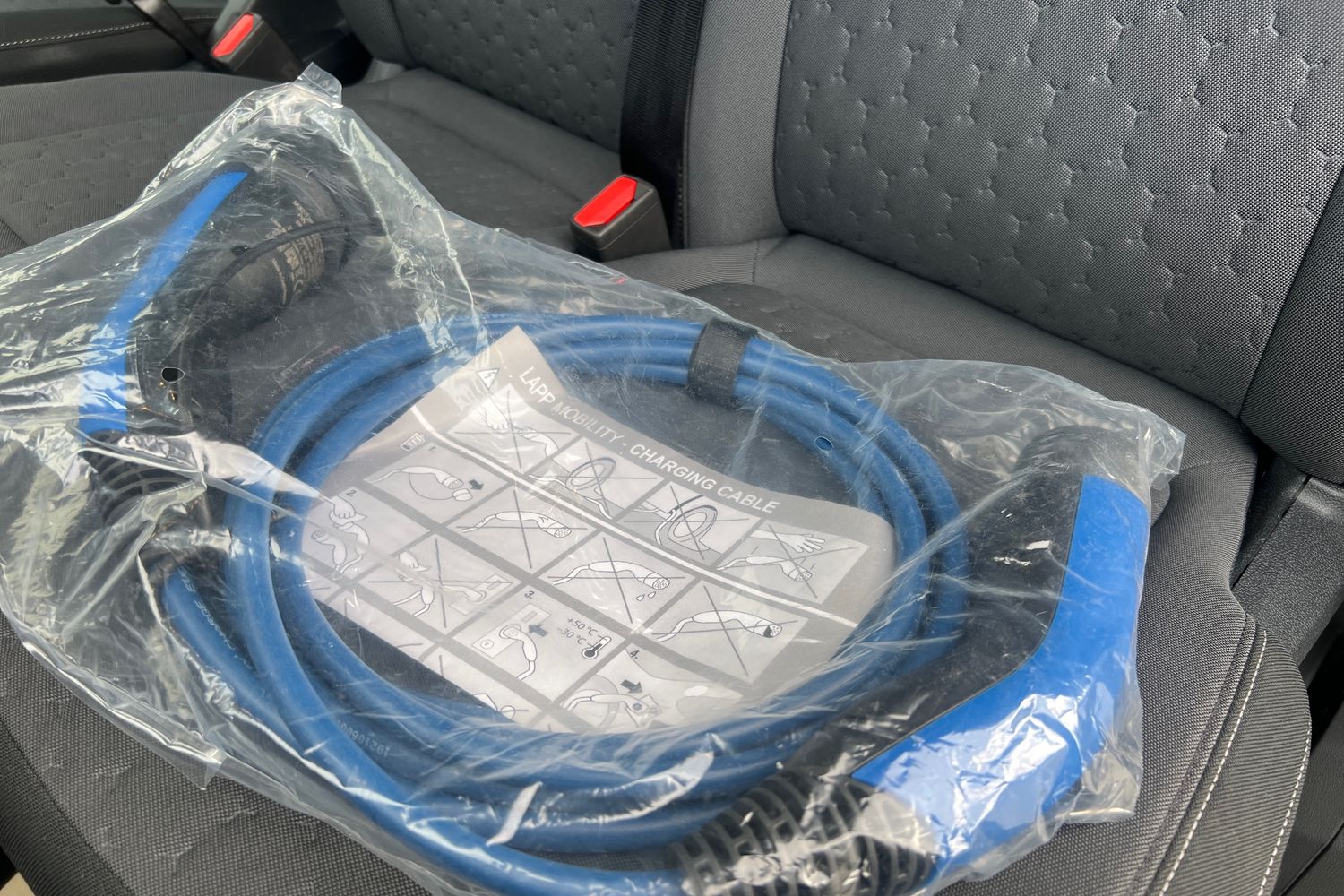 Ford TOURNEO CUSTOM Photo 20