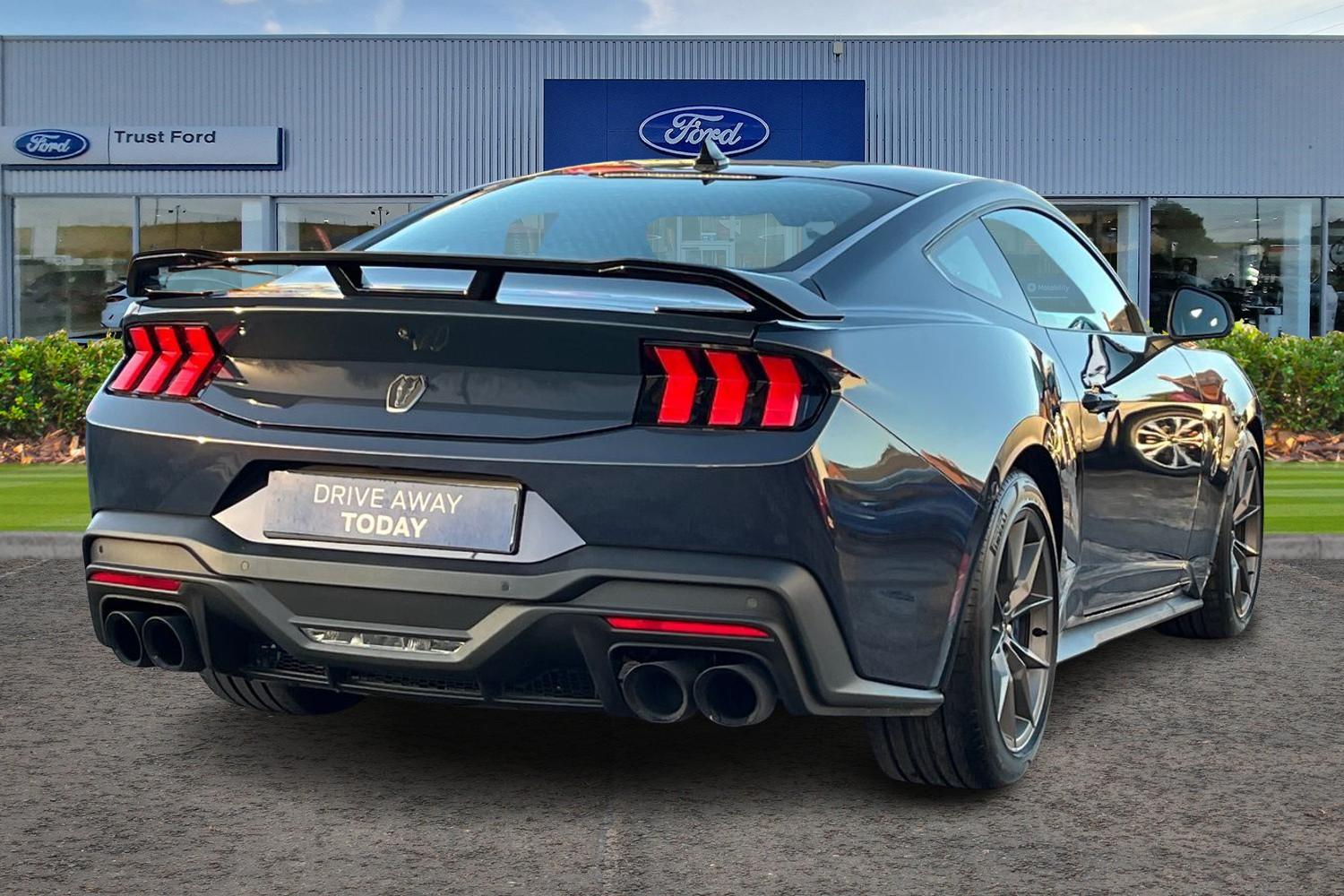 Ford MUSTANG Photo 3