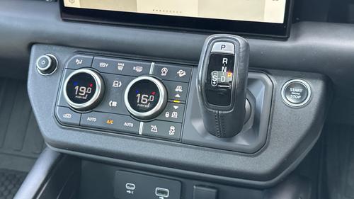 Land Rover Defender Photo autoimg-10709f5a13bf6da24abb1a5fcfefb1d0694991ab.jpg