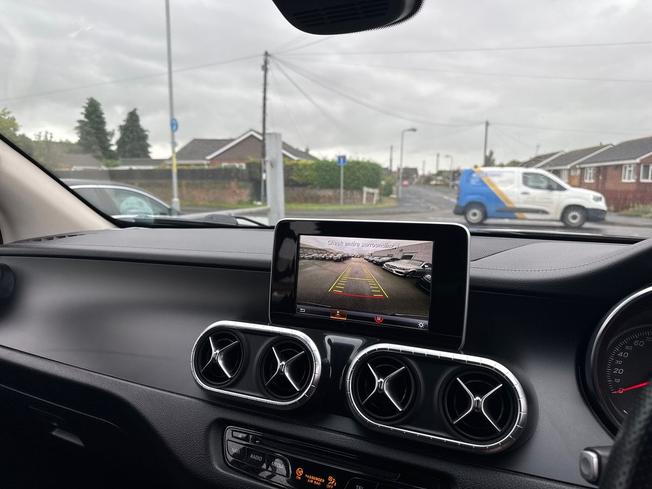 MERCEDES-BENZ X Class Photo 50