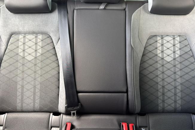 VOLKSWAGEN Golf Photo 43