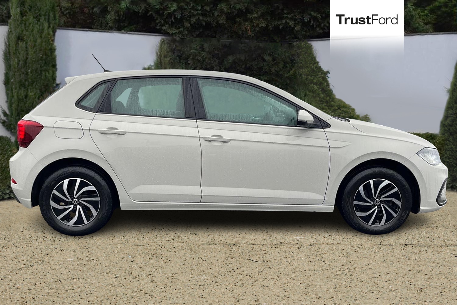 Volkswagen POLO Photo 2