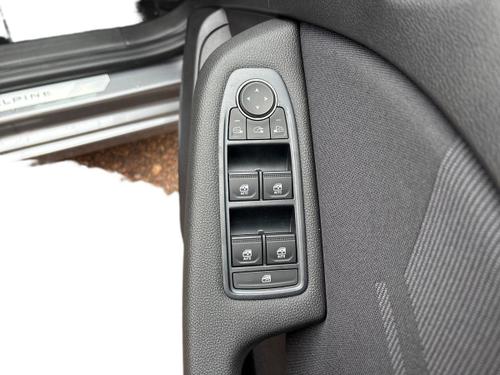 Renault CLIO Photo autoimg-1078b7b635dce153a3a1895ec579f2e362b41938.jpg