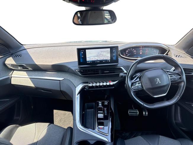 PEUGEOT 5008 Photo 10