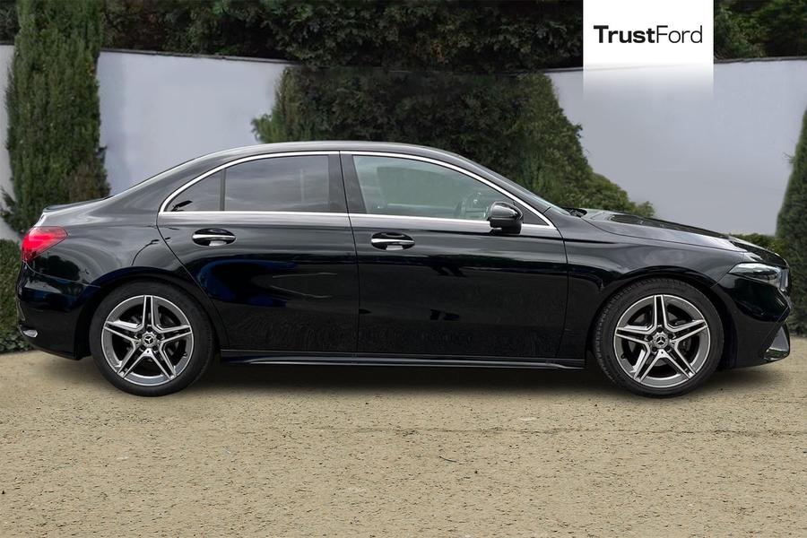 Mercedes-Benz A Class Photo autoimg-1079b531d1432ee1910765e860f31d6975a49389.jpg