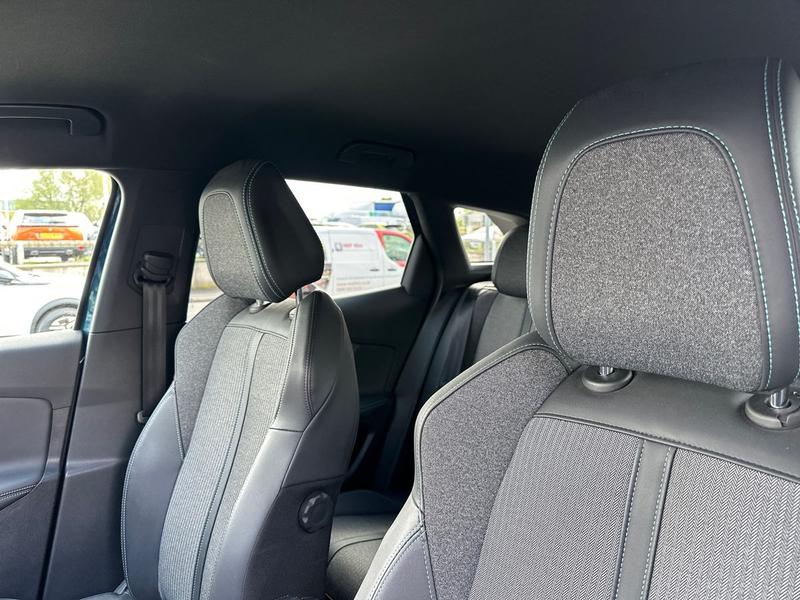 Used Peugeot 3008 NU23WHD 34