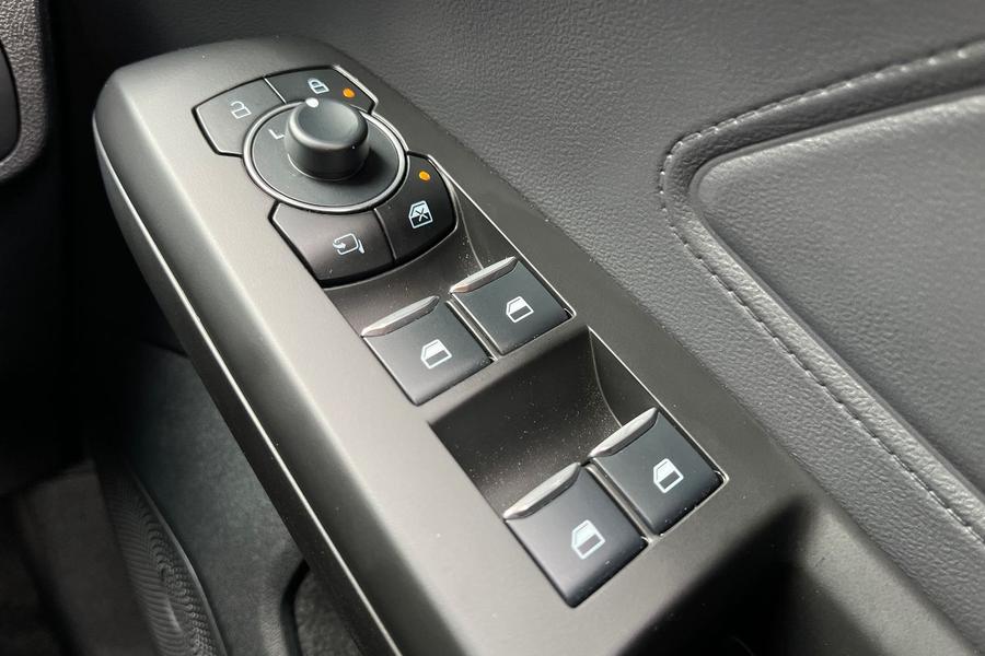 Ford Focus Photo autoimg-107c46faa59aa0e87bcebaeb96933a9429666883.jpg