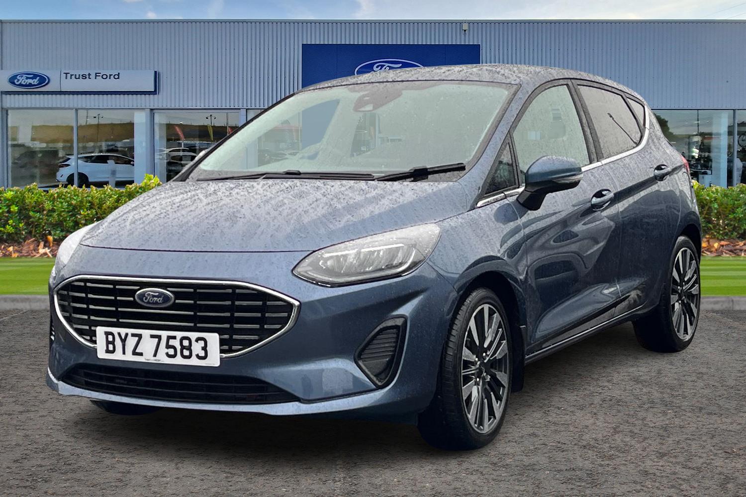 Ford FIESTA Photo 4