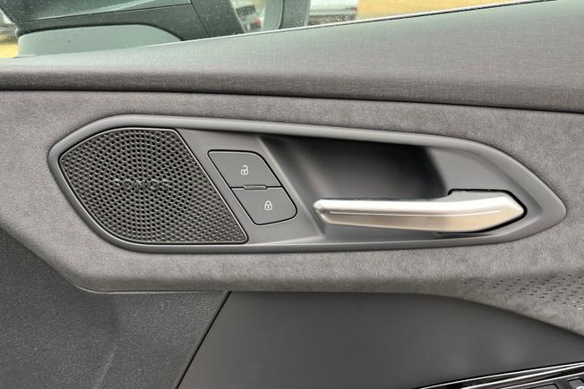 AUDI Q3 Photo 45