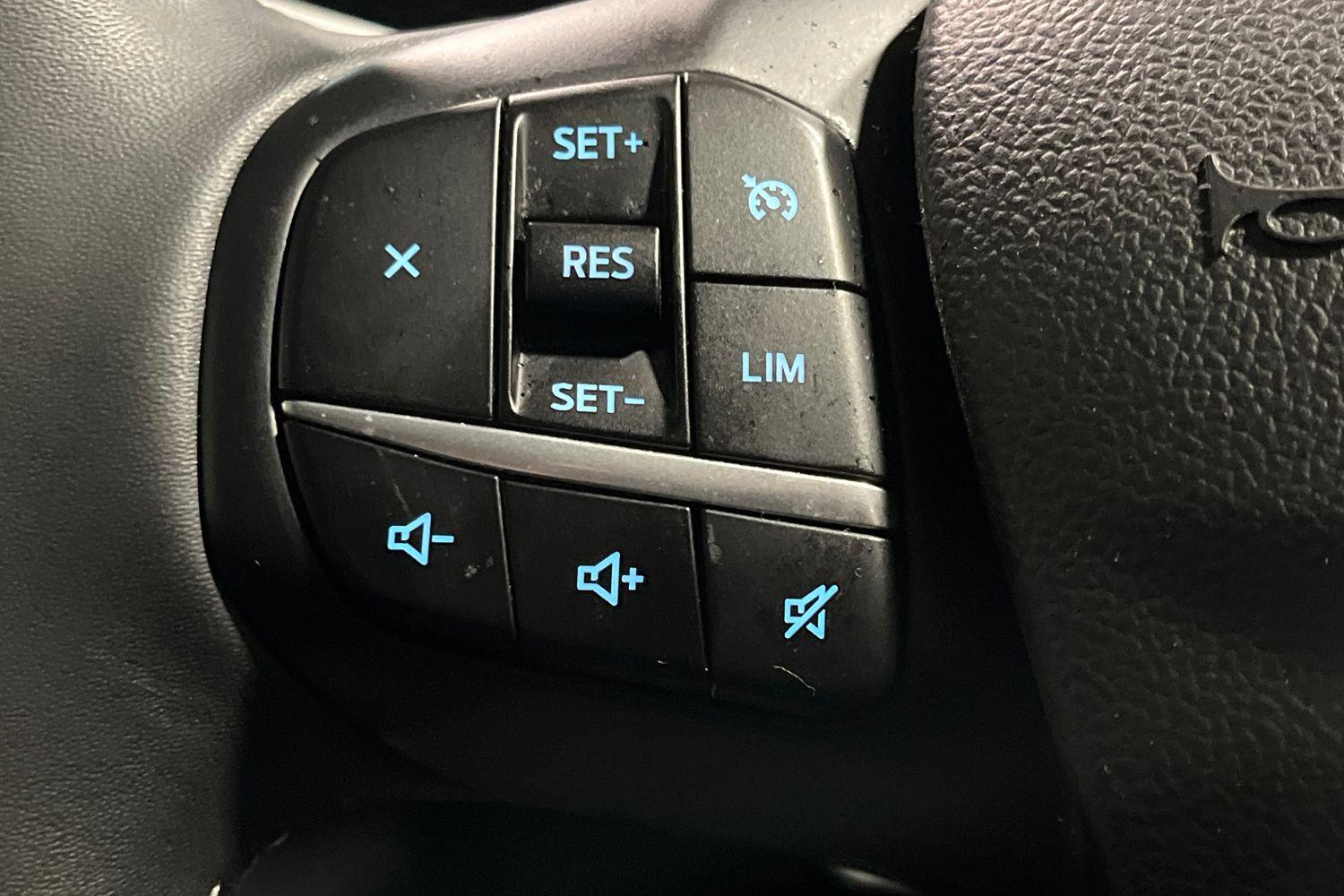 Ford KUGA Photo 41
