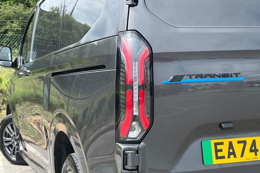 Used Ford E-TRANSIT CUSTOM EA74VKL 29