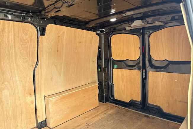 VOLKSWAGEN TRANSPORTER Photo 9
