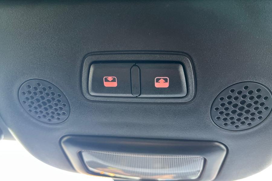 Fiat 500C Photo autoimg-108f07a80b21ff7a058efa57f7f33f9aff9991a7.jpg
