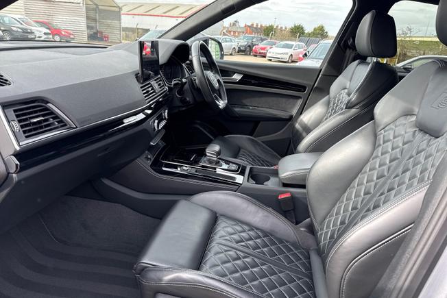 AUDI Q5 Photo 25