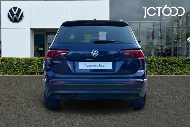 VOLKSWAGEN Tiguan Photo 7