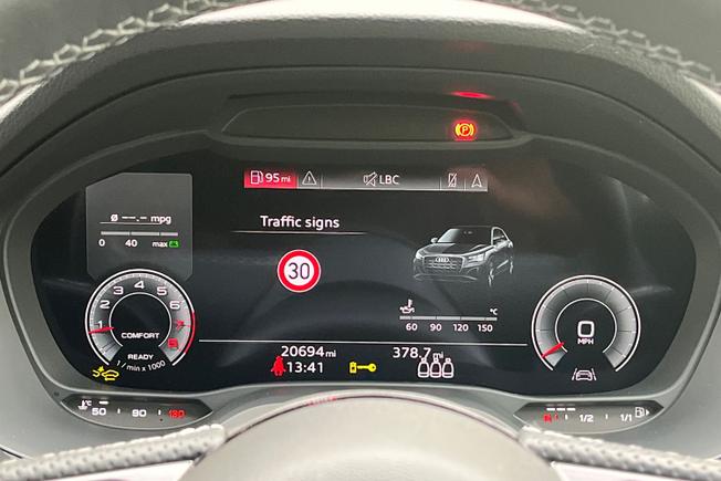 AUDI Q2 Photo 15