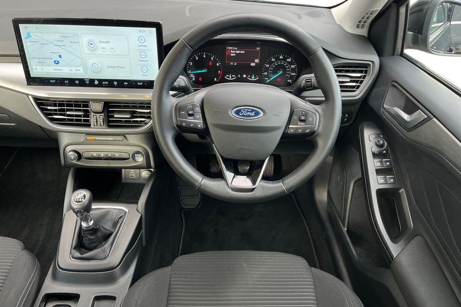 Ford FOCUS Photo autoimg-1092a5ac91b8e897576fe5e95ca9ea6dbaed9581.jpg