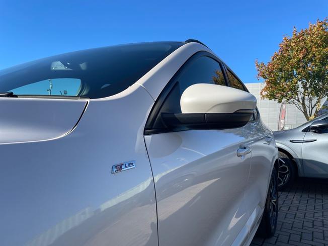 FORD Kuga Photo 20
