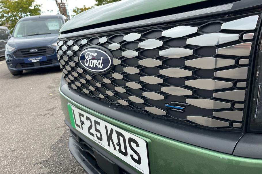 Used FORD E-TRANSIT COURIER LF25KDS 38