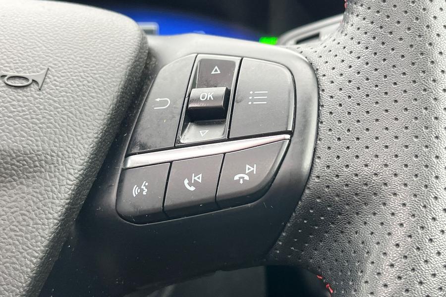 Ford Kuga Photo autoimg-10a014aaab524a185dd96481e5f7028276a8f550.jpg