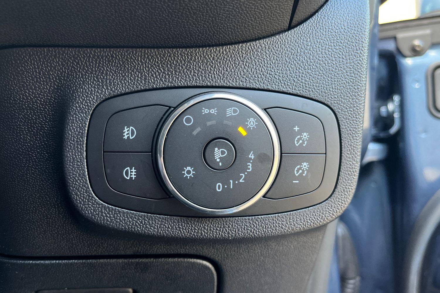 Ford Fiesta Photo 27