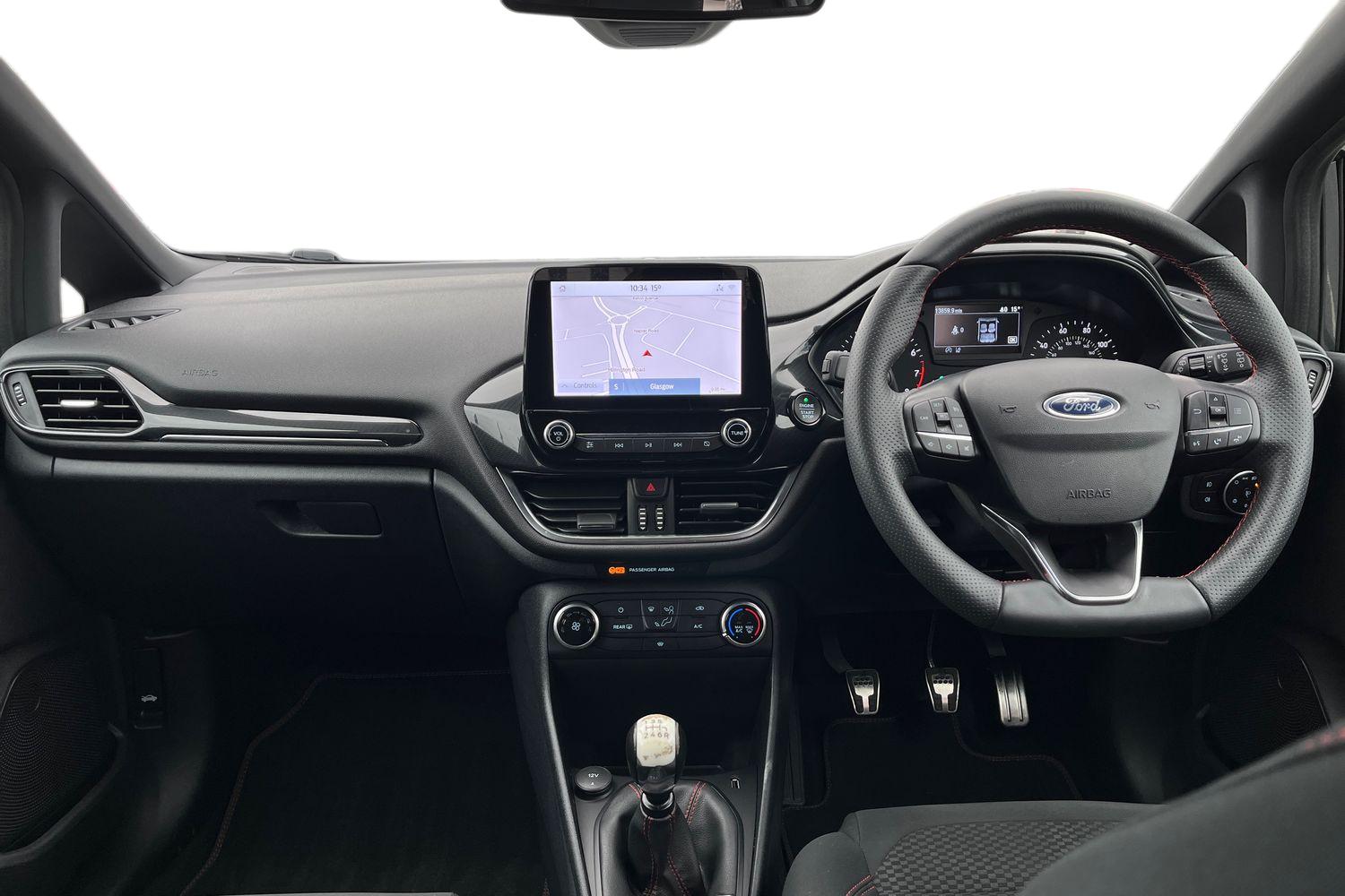 Ford Fiesta Photo 9