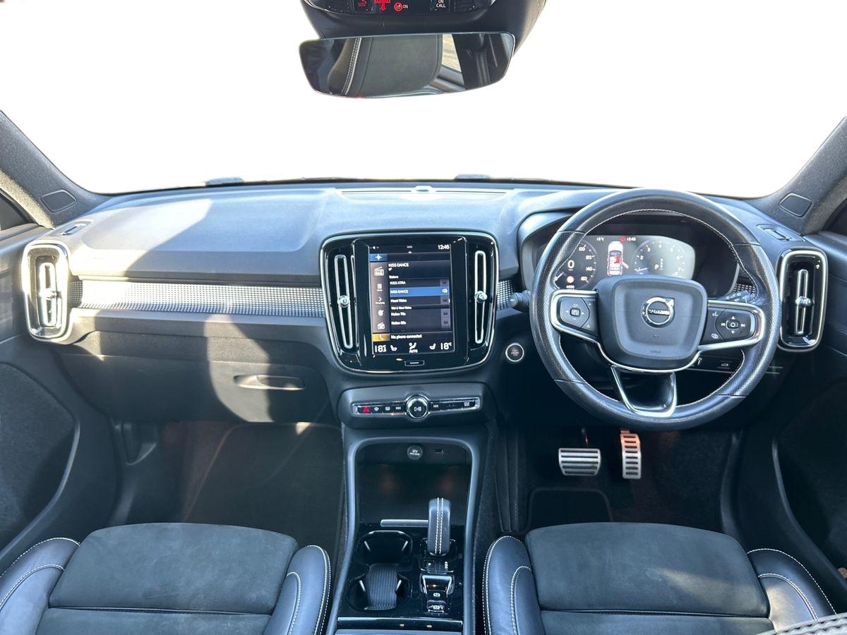 Volvo XC40 Photo 8