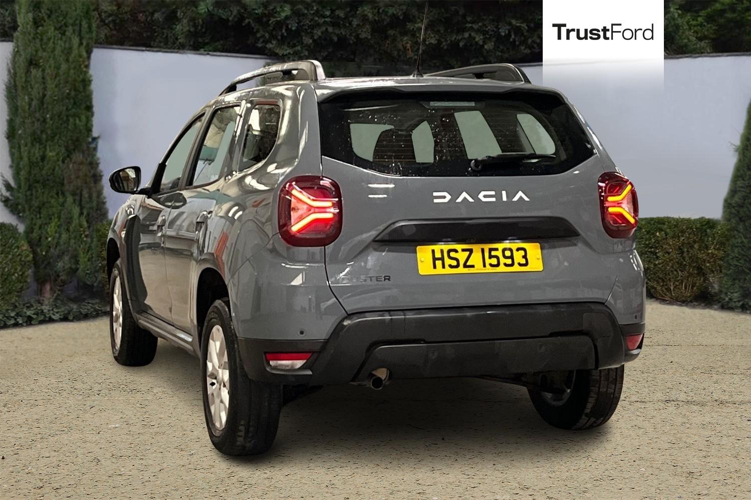 Dacia DUSTER Photo 1