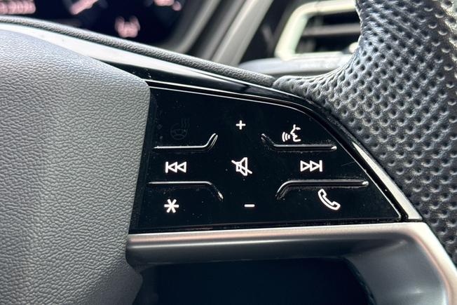 AUDI Q4 E-Tron Photo 17