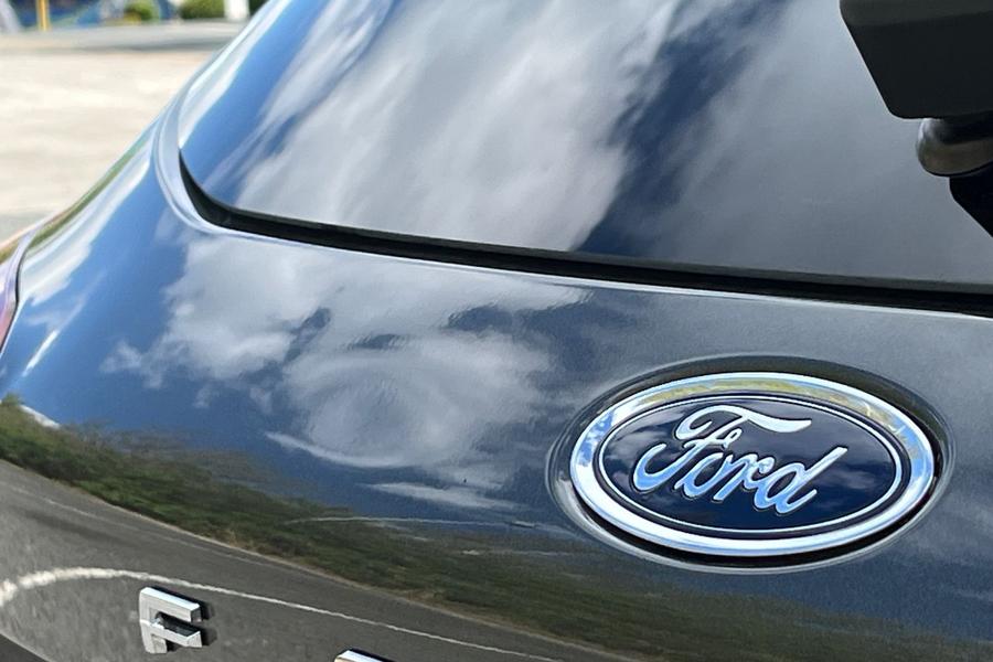 Ford FOCUS Photo autoimg-10b5e18e6dc7486205b4f99e51ac9a17c5686a00.jpg