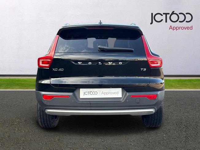 VOLVO Xc40 Photo 7