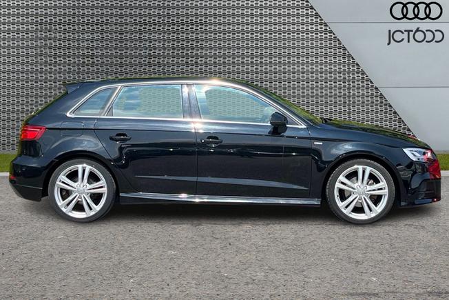 AUDI A3 Photo 4