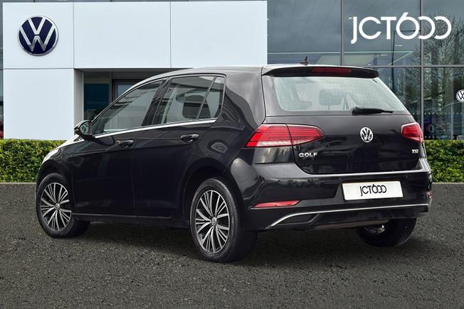 VOLKSWAGEN Golf Photo 3