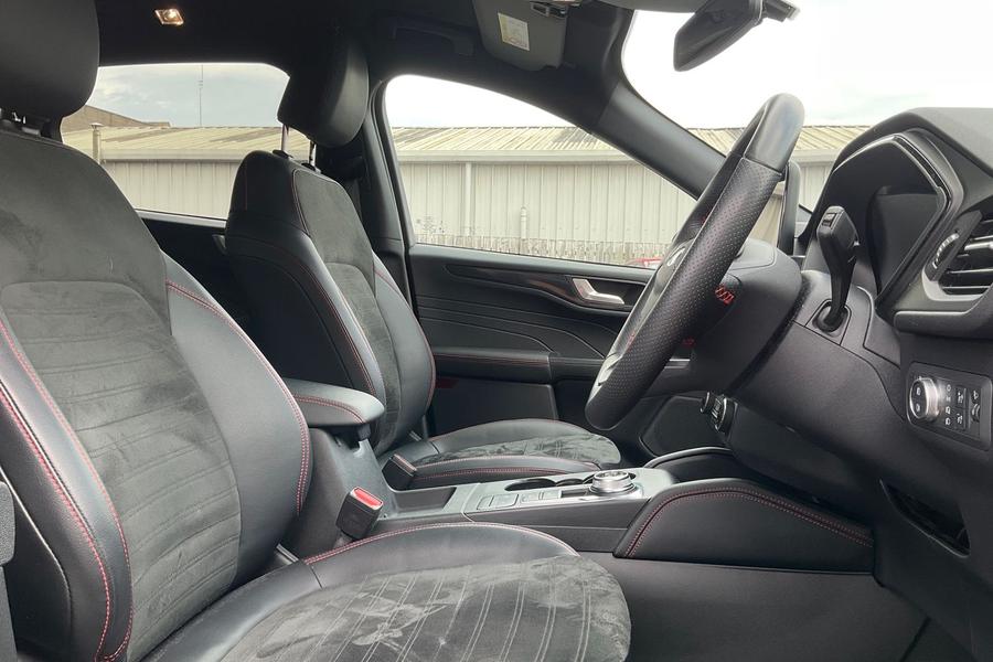 Ford Kuga Photo autoimg-10bd0c80c301673b08ab146f55fc78588a12f444.jpg