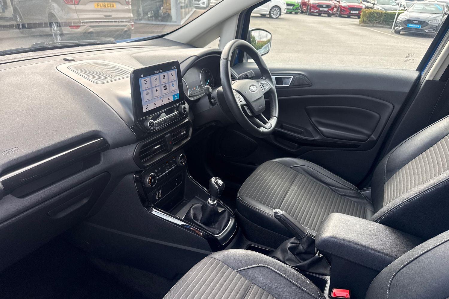 Ford ECOSPORT Photo 17