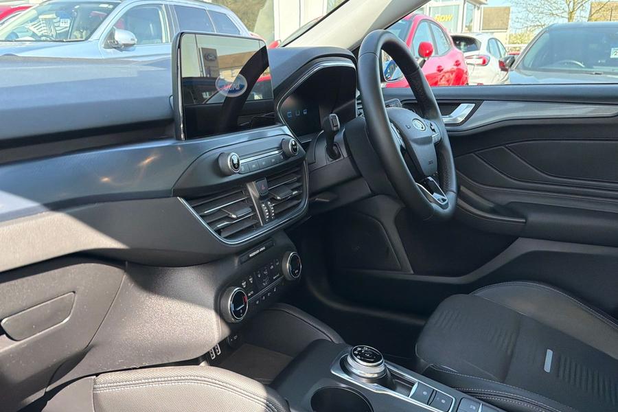 Ford FOCUS Photo autoimg-10c1776cf2c10600d29dec9d9f8dd519ecf4244c.jpg