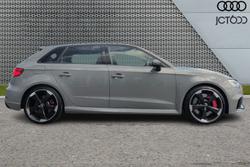 AUDI RS3 Photo 4