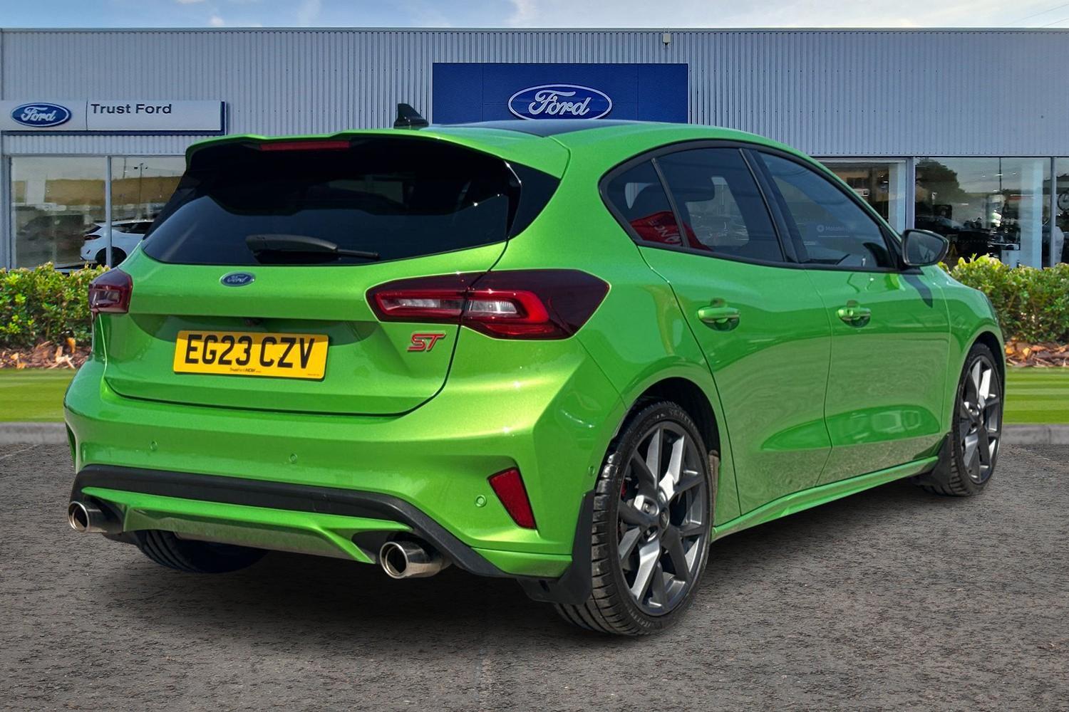 Ford FOCUS Photo 3