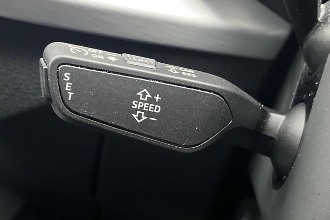 AUDI Q2 Photo 36