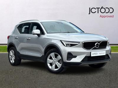 2023 VOLVO Xc40 2.0 B3 MHEV Core SUV 5dr Petrol Hybrid DCT Auto Euro 6 (s/s) (163 ps) at JCT600