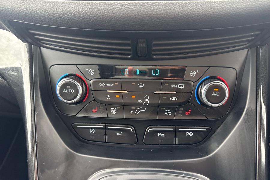 Ford KUGA Photo autoimg-10cf5a1eb10bbf3ffb60d74c3d6cb1df08d15233.jpg