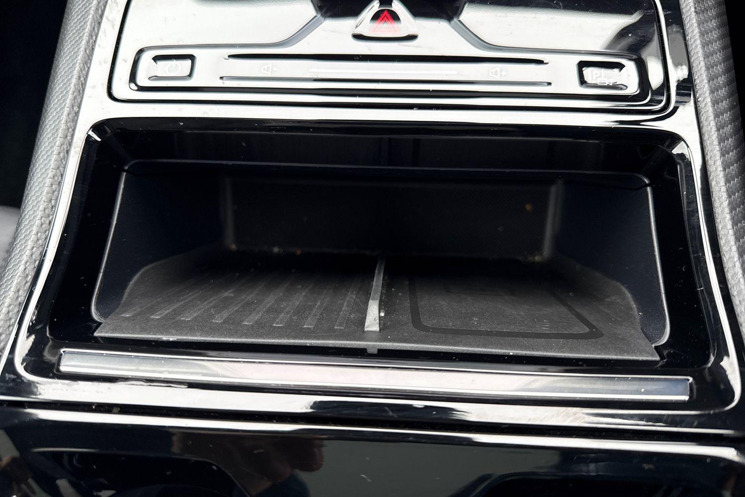 Ford EXPLORER Photo 27