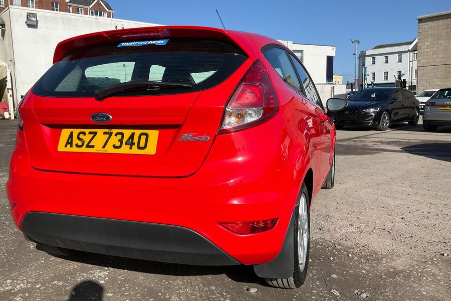 Ford Fiesta Photo autoimg-10d0d0a9dd6398f08d7c5451684d88951da1f678.jpg