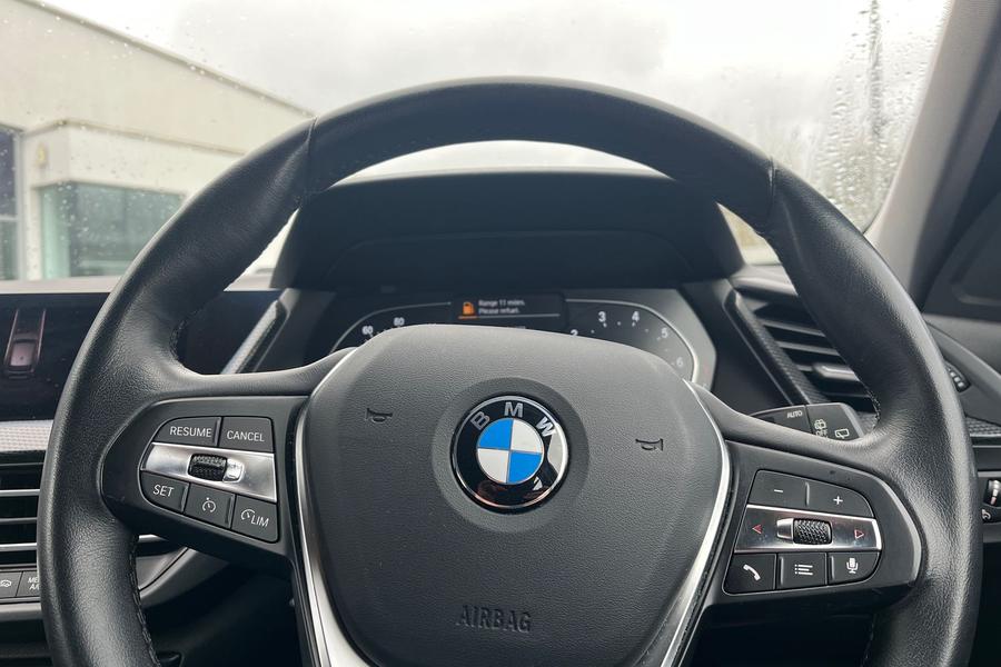 BMW 1 SERIES Photo autoimg-10d367c70945ed68e31cac4ed27b9206112eee41.jpg