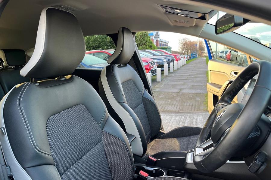 Renault CAPTUR Photo autoimg-10d4e7f72c2deed9a65cba26704aa54b3b8af089.jpg