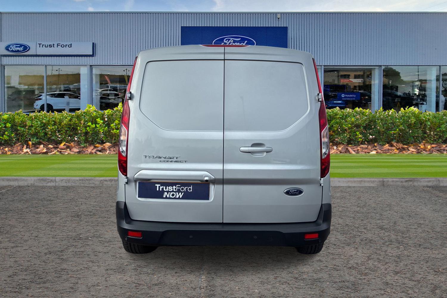 Ford TRANSIT CONNECT Photo 12